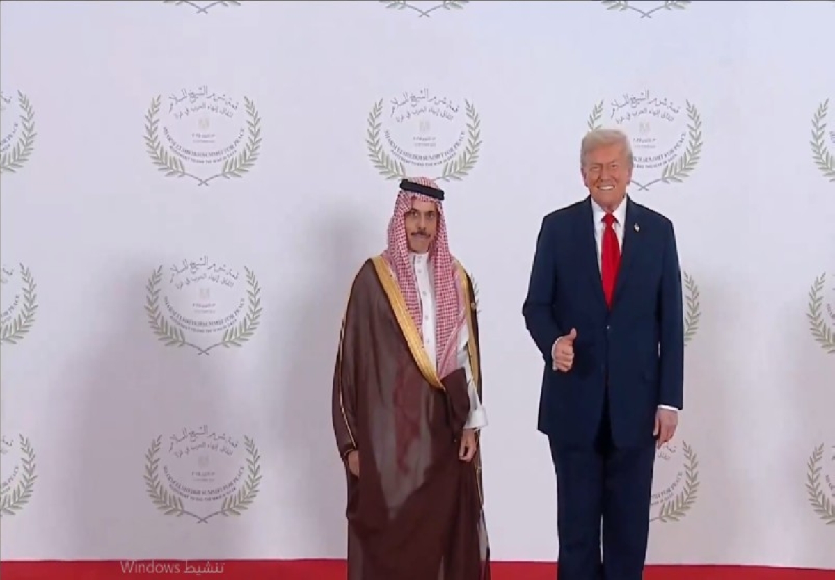 الرئيس الأمريكي: ولي العهد يقوم بعمل رائع لبلاده الرئيس الأمريكي: ولي العهد يقوم بعمل رائع لبلاده