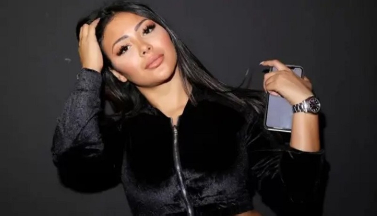 سجن مؤثرة روّجت لشاي ينقص الوزن في باريس سجن مؤثرة روّجت لشاي ينقص الوزن في باريس