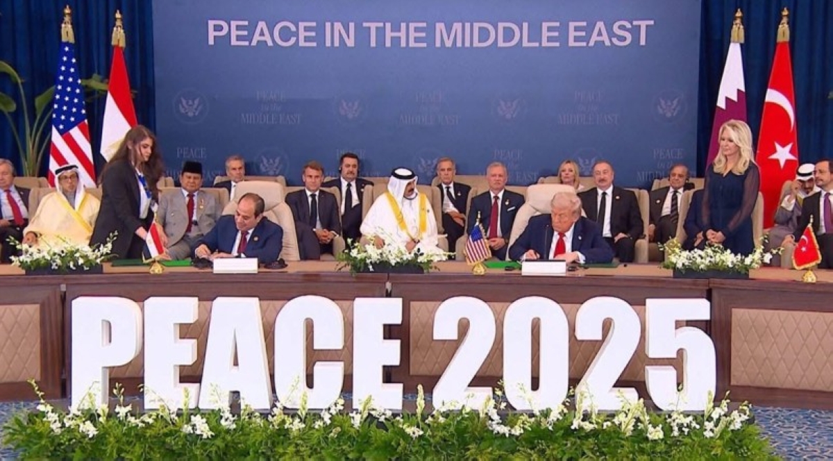 تحول نادر.. كيف علق بايدن وكلينتون على جهود ترمب بعد اتفاق غزة؟