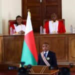 قائد وحدة عسكرية يؤدي اليمين حاكماً لمدغشقر