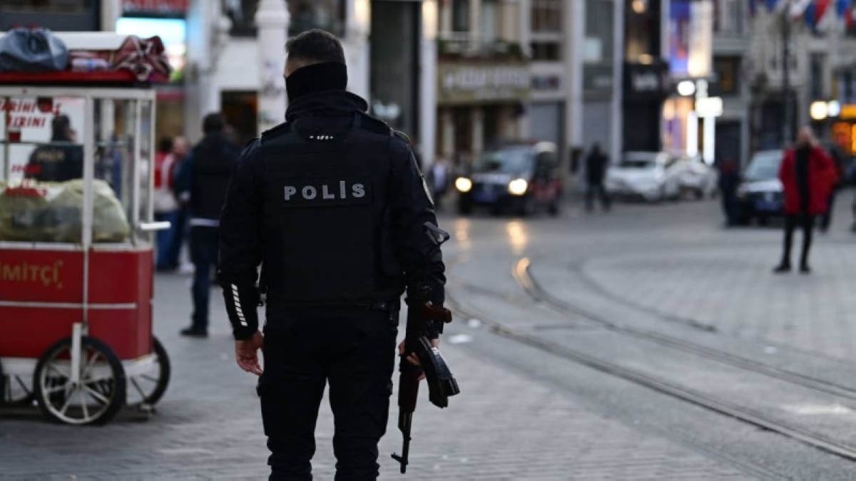 إسطنبول: رجل يخفي 433 جراماً من المخدرات بمعدته ! إسطنبول: رجل يخفي 433 جراماً من المخدرات بمعدته !