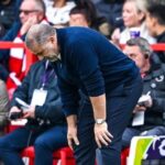 نوتنغهام يخسر بثلاثية من تشيلسي ويطرد مدربه