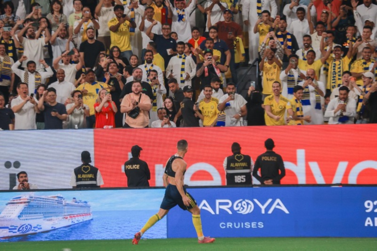 بالـ 5.. النصر يغرّد وحيداً بالـ 5.. النصر يغرّد وحيداً