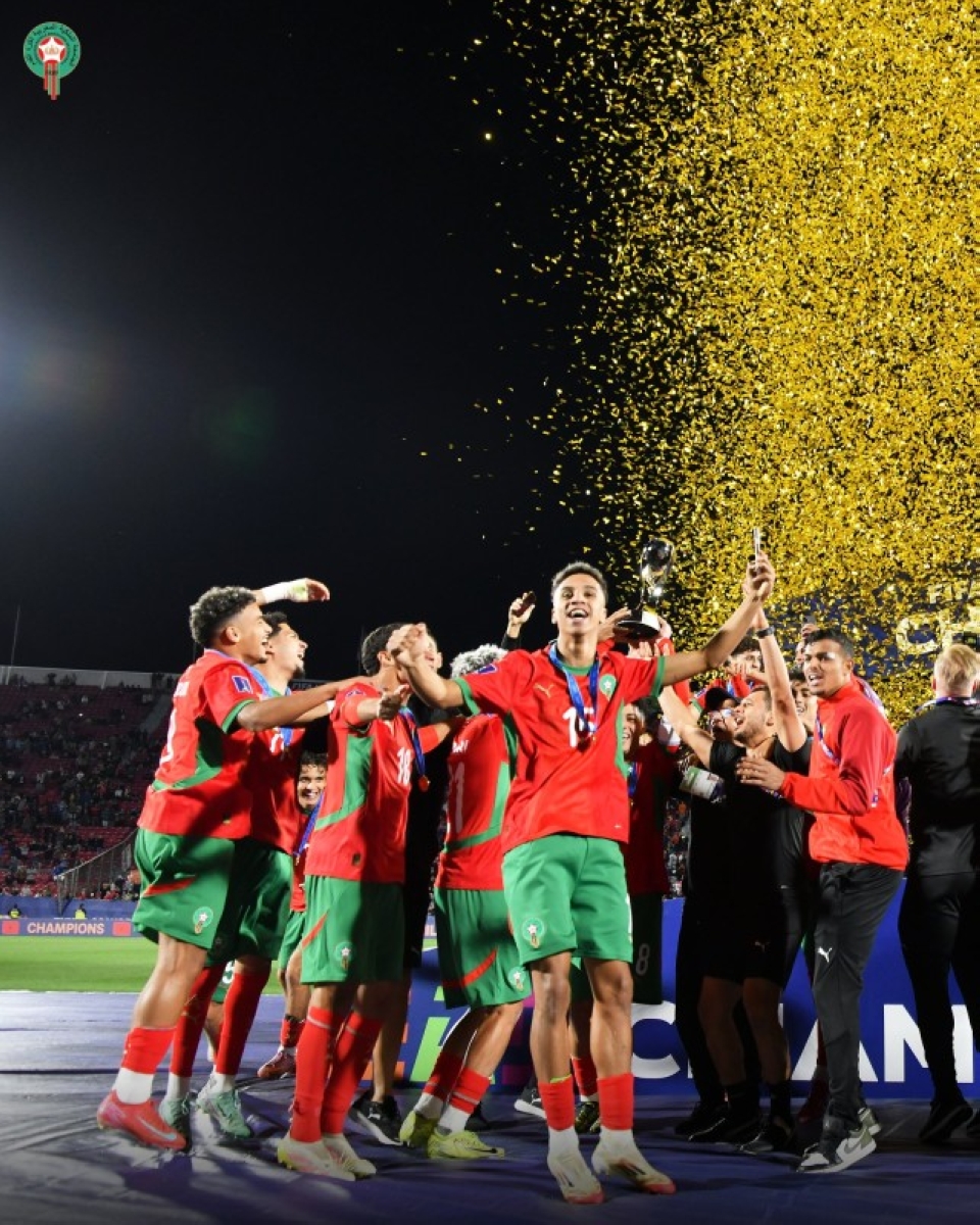 هزم الأرجنتين وتوّج بكأس العالم.. المنتخب المغربي يكسر هيمنة 42 عاماً