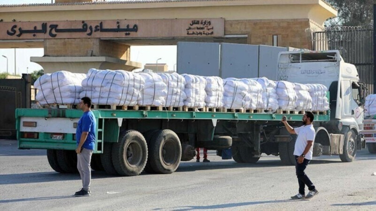 أعلنت فتح كرم أبو سالم.. إسرائيل تصر على إغلاق معبر رفح أعلنت فتح كرم أبو سالم.. إسرائيل تصر على إغلاق معبر رفح