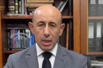 «الخارجية السورية»: الدبلوماسي زهر الدين انتهى عمله ولا يمثل الدولة «الخارجية السورية»: الدبلوماسي زهر الدين انتهى عمله ولا يمثل الدولة