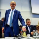 المستشار الألماني يهاجم اليمين المتطرف