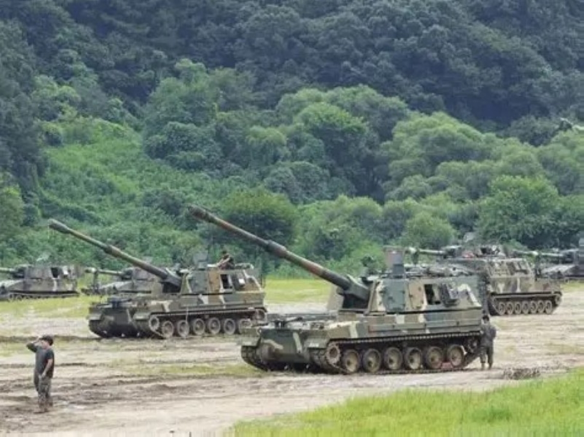 ردع في أرض التنين.. كوريا الجنوبية تتعهد بجيش يفوق أوروبا ويهدد الشمال ردع في أرض التنين.. كوريا الجنوبية تتعهد بجيش يفوق أوروبا ويهدد الشمال