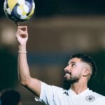 هتان باهبري ورفاقه عيونهم على نقاط الرياض