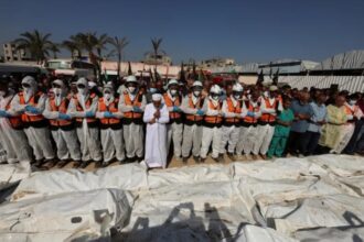 صحف عالمية: نجاح «صفقة غزة» بحاجة إلى قرار أممي صحف عالمية: نجاح «صفقة غزة» بحاجة إلى قرار أممي
