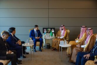 رئيس «الأولمبية السعودية» يشارك في اجتماع المكتب التنفيذي للمجلس الأولمبي الآسيوي رئيس «الأولمبية السعودية» يشارك في اجتماع المكتب التنفيذي للمجلس الأولمبي الآسيوي