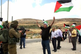 وسط تنديد عربي واسع بالقرار.. «الخارجية الفلسطينية»: نرفض ضم الضفة للاحتلال الإسرائيلي وسط تنديد عربي واسع بالقرار.. «الخارجية الفلسطينية»: نرفض ضم الضفة للاحتلال الإسرائيلي