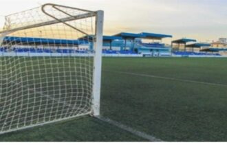 لاعب إسباني يفقد إصبعه بعد «عضّة» من منافسه لاعب إسباني يفقد إصبعه بعد «عضّة» من منافسه