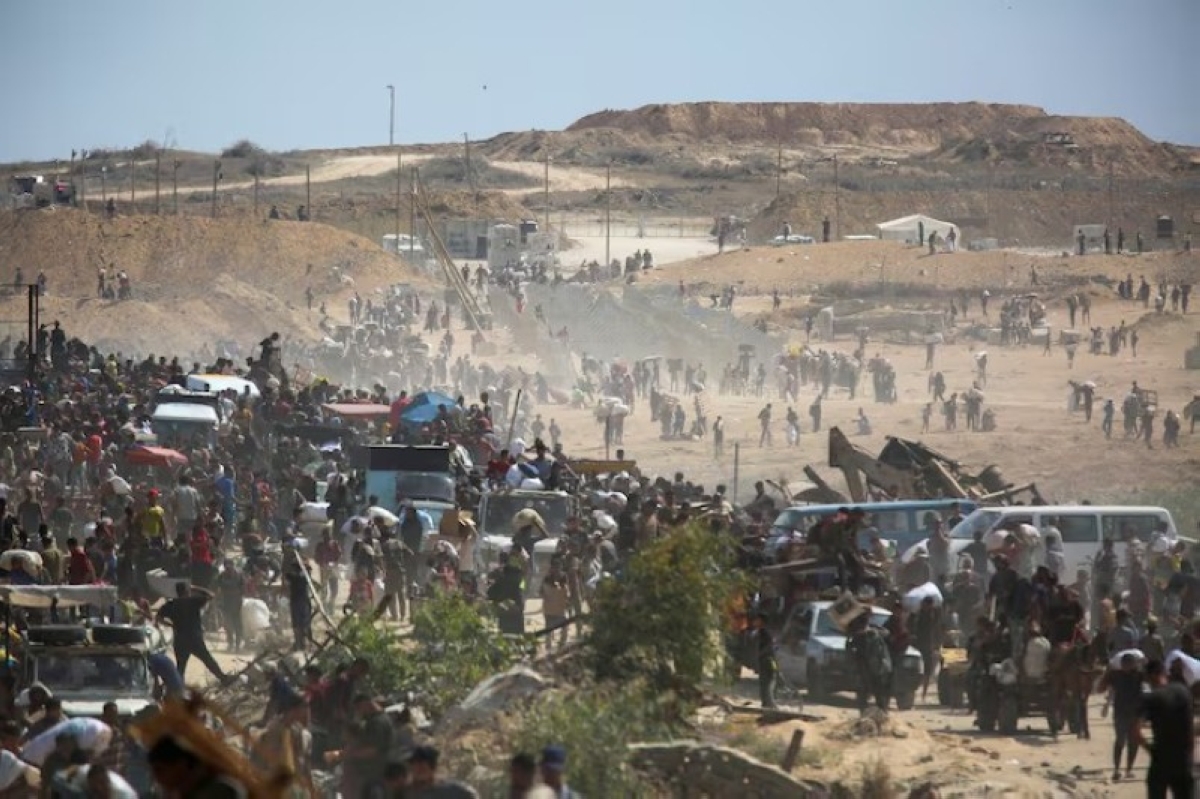 أمريكا تدرس إنشاء 16 مركزاً إنسانياً في غزة أمريكا تدرس إنشاء 16 مركزاً إنسانياً في غزة