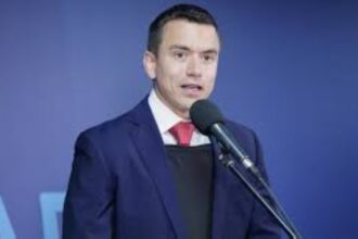 رئيس الإكوادور يكشف: تعرضت لمحاولة تسميم بالشوكولاته رئيس الإكوادور يكشف: تعرضت لمحاولة تسميم بالشوكولاته