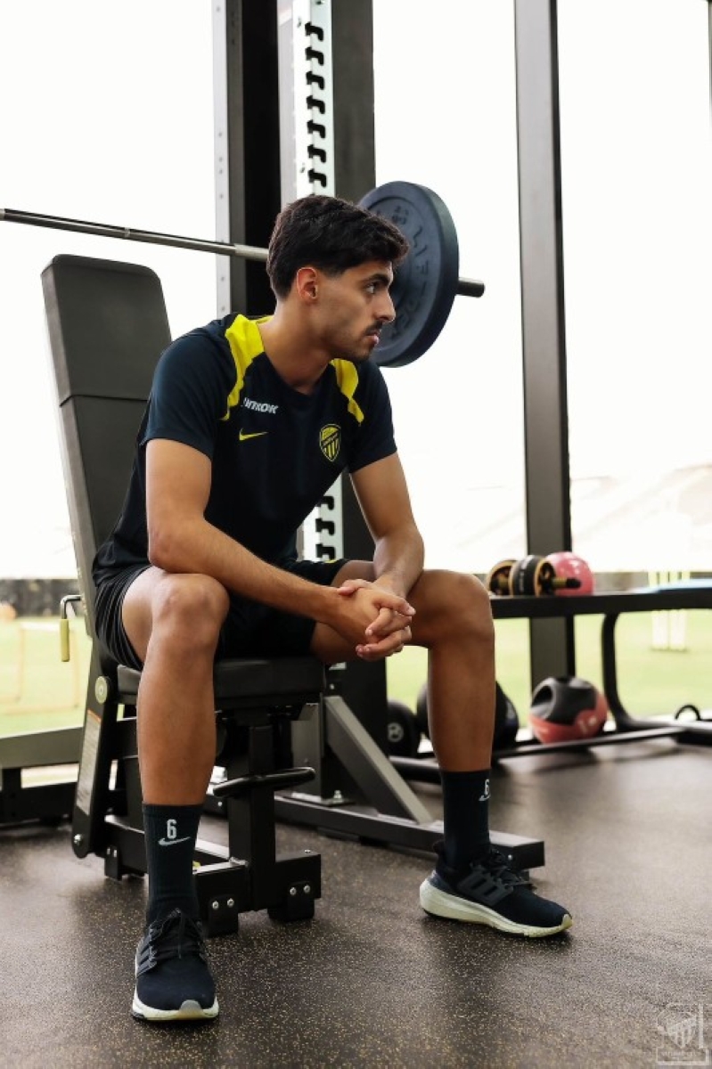 الموسى مهدد بالغياب أمام الأهلي الموسى مهدد بالغياب أمام الأهلي