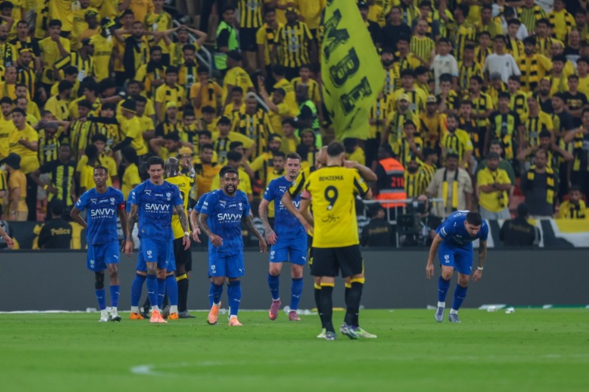 أخطاء الكلاسيكو.. الاتحاد يدفع الثمن أخطاء الكلاسيكو.. الاتحاد يدفع الثمن