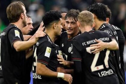 بايرن ميونخ يعزّز صدارته لـ«بوندسليغا» بثلاثية في مونشنغلادباخ