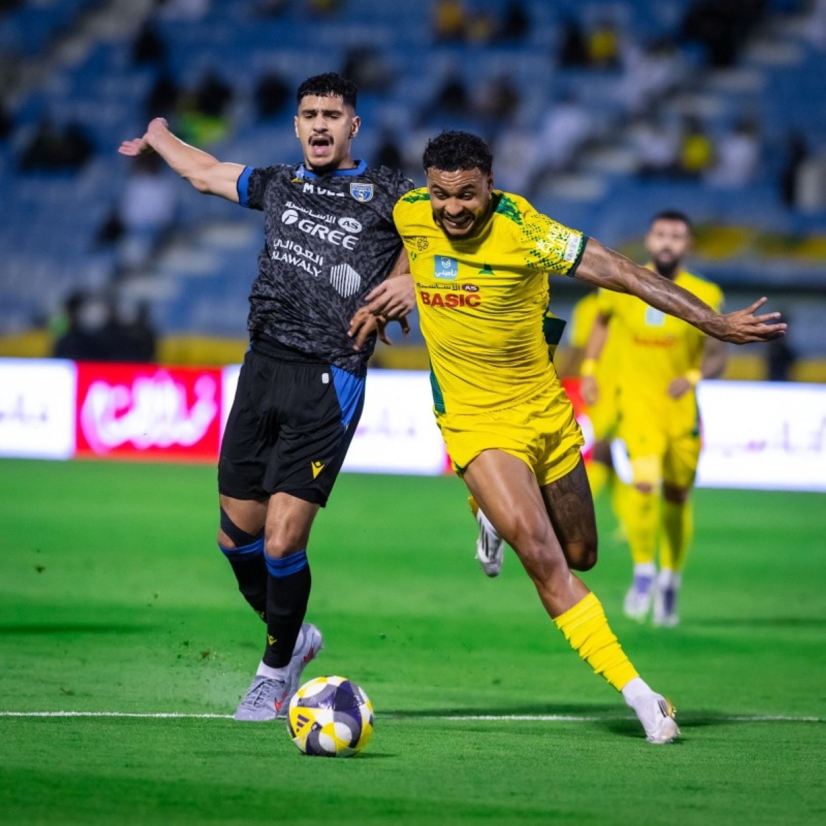 الخليج يعبر التعاون الخليج يعبر التعاون