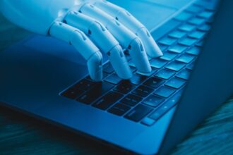 تحذيرات من كتب العلاجات العشبية المولدة بالذكاء الاصطناعي تحذيرات من كتب العلاجات العشبية المولدة بالذكاء الاصطناعي