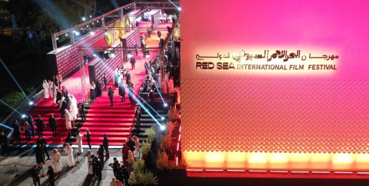 «البحر الأحمر السينمائي»: عرض 12 فيلماً في «اختيارات عالمية» «البحر الأحمر السينمائي»: عرض 12 فيلماً في «اختيارات عالمية»