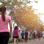 نزهة 15 دقيقة يومياً تحمي القلب