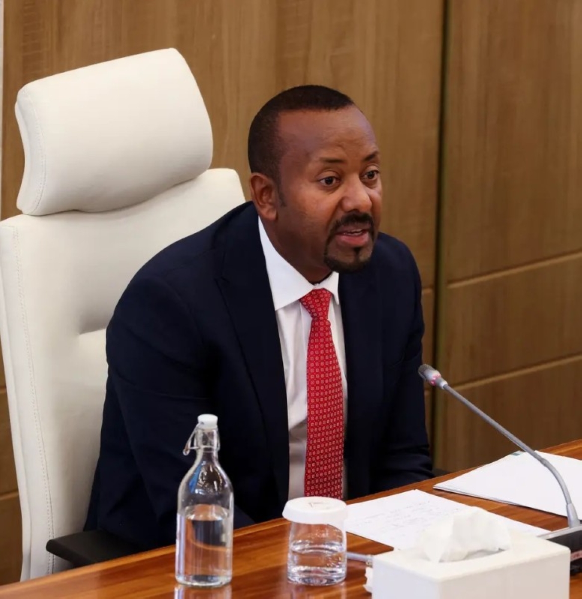 رئيس الوزراء الإثيوبي محذّراً إرتيريا: لا نريد الحرب لكننا قادرون على الحسم رئيس الوزراء الإثيوبي محذّراً إرتيريا: لا نريد الحرب لكننا قادرون على الحسم