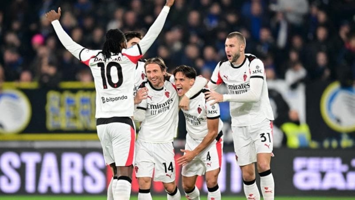 ميلان يكتفي بالتعادل مع أتلانتا في الدوري الإيطالي ميلان يكتفي بالتعادل مع أتلانتا في الدوري الإيطالي