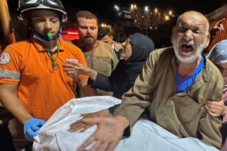 100 قتيل في غزة.. والجيش الإسرائيلي يعلن استئناف وقف إطلاق النار 100 قتيل في غزة.. والجيش الإسرائيلي يعلن استئناف وقف إطلاق النار