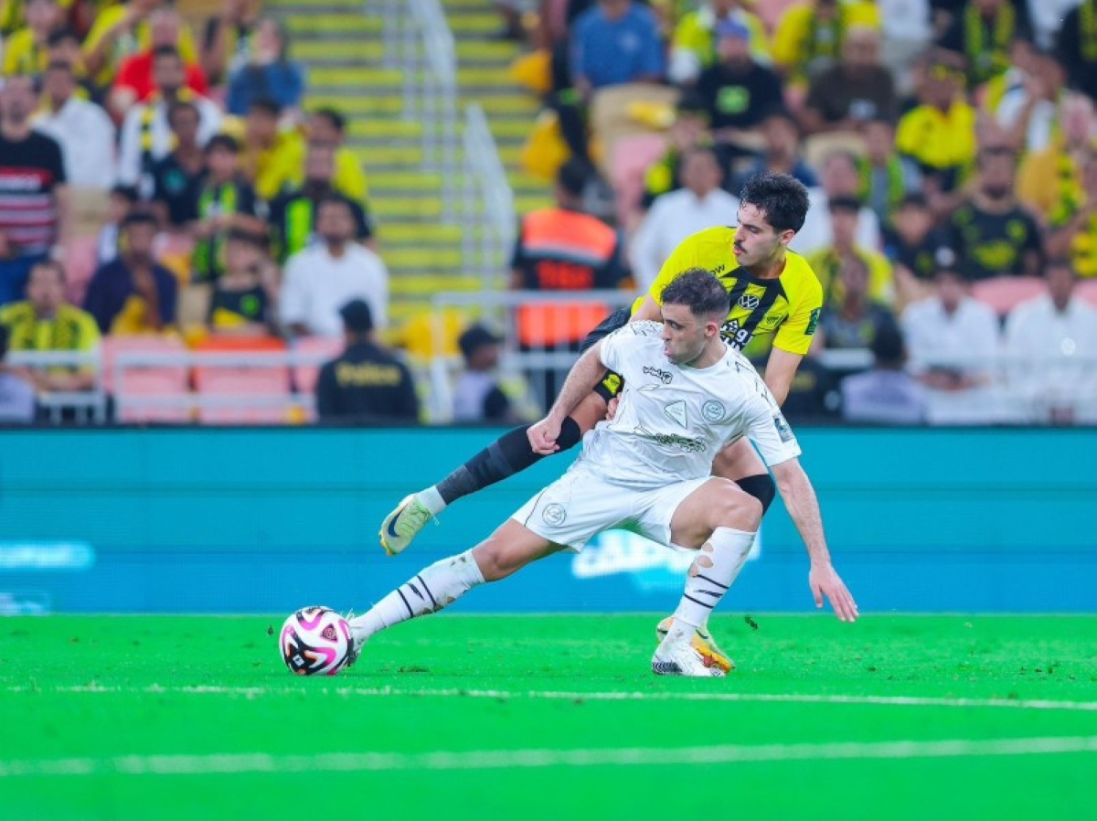 الاتحاد والشباب في «الكلاسيكو».. والأهلي يصطدم بالقادسية الاتحاد والشباب في «الكلاسيكو».. والأهلي يصطدم بالقادسية