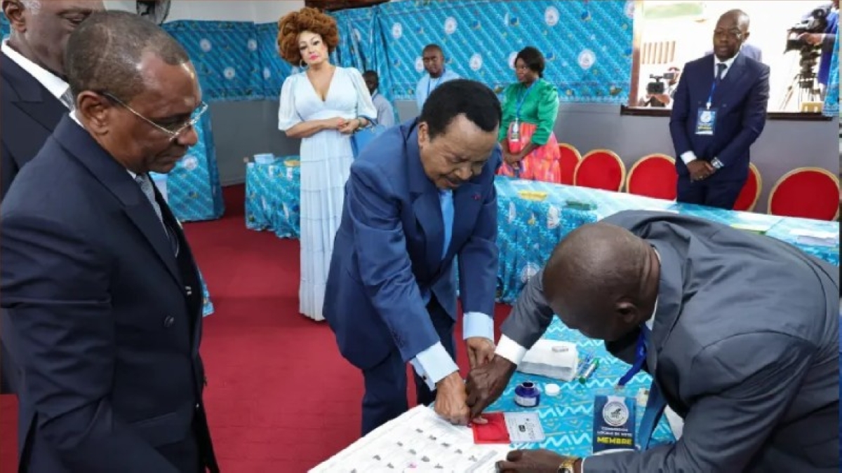 زعيم المعارضة في الكاميرون يرفض نتائج الانتخابات ويهدّد بالمقاومة زعيم المعارضة في الكاميرون يرفض نتائج الانتخابات ويهدّد بالمقاومة