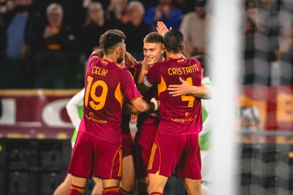 بإسقاط بارما.. روما يشعل الصراع على صدارة «الكالتشيو» بإسقاط بارما.. روما يشعل الصراع على صدارة «الكالتشيو»