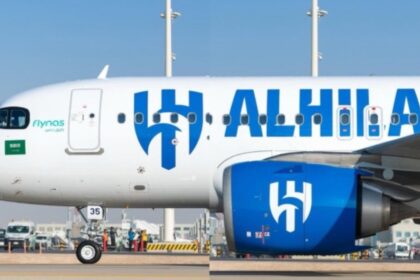 طائرة الزعيم وصلت.. وتستعد لنقل الفريق