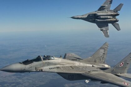 من أوكرانيا إلى بولندا.. عمليات عسكرية تُغلق المطارات وتُفعّل الدفاعات الجوية