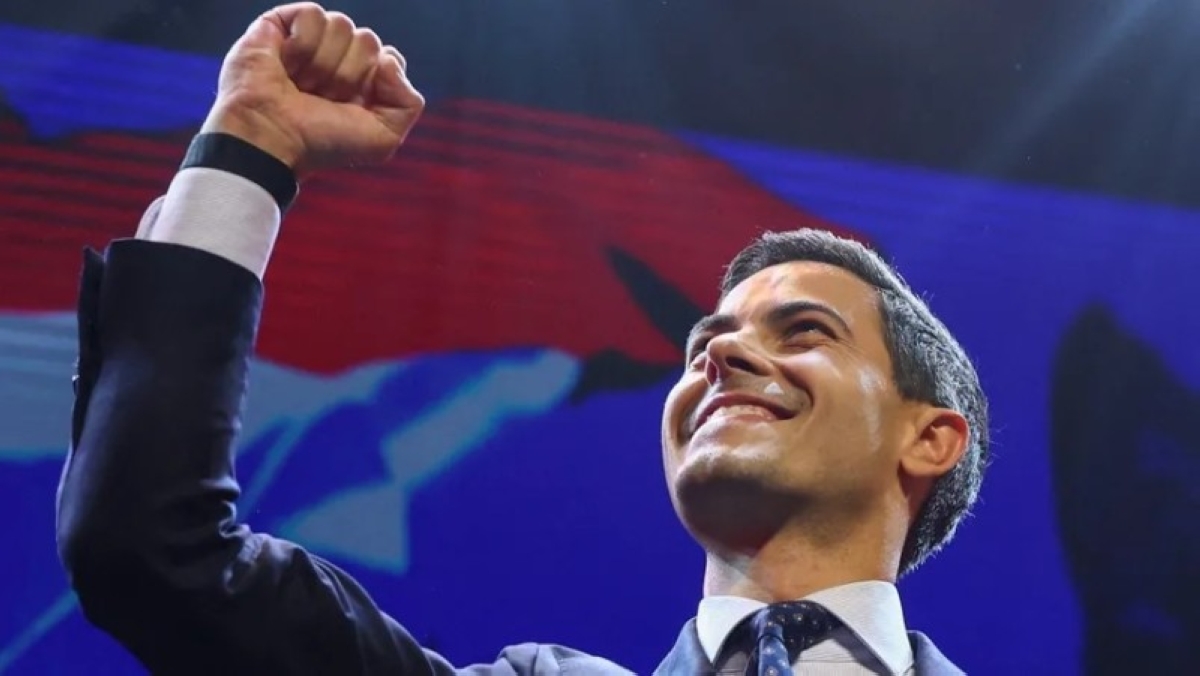 حزب وسطي يحقق المفاجأة.. وانتكاسة اليمين الهولندي حزب وسطي يحقق المفاجأة.. وانتكاسة اليمين الهولندي