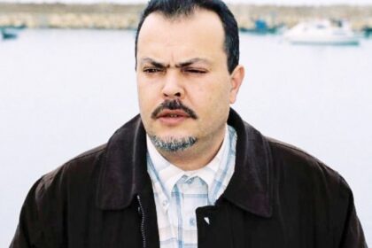 لِشُرْفَةِ عَيْنَيْكِ أَلَقُ الْقَصِيدَةِ