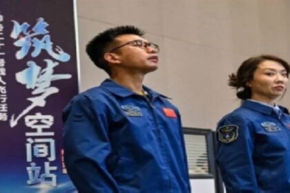 «أصغر رائد فضاء» صيني ينطلق مع 4 فئران!