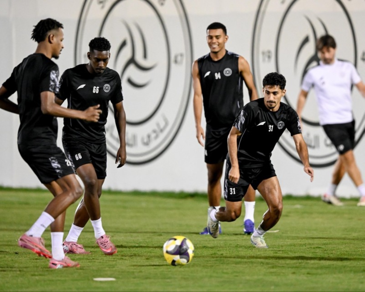 الغواسيل يستبعد حدوث مفاجأة أمام الهلال الغواسيل يستبعد حدوث مفاجأة أمام الهلال