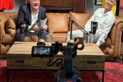 «كرستيانو» يتباهى بعلم السعودية.. عالمياً