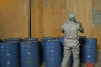 إحباط تهريب شحنة مواد كيمياوية ومعدات عسكرية إلى الحوثيين