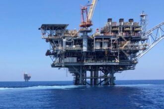 لماذا جمدت إسرائيل أكبر صفقة غاز مع مصر؟