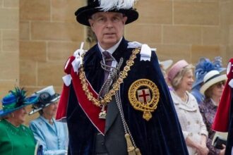 سقوط أندرو.. من أمير إلى مواطن عادي سقوط أندرو.. من أمير إلى مواطن عادي