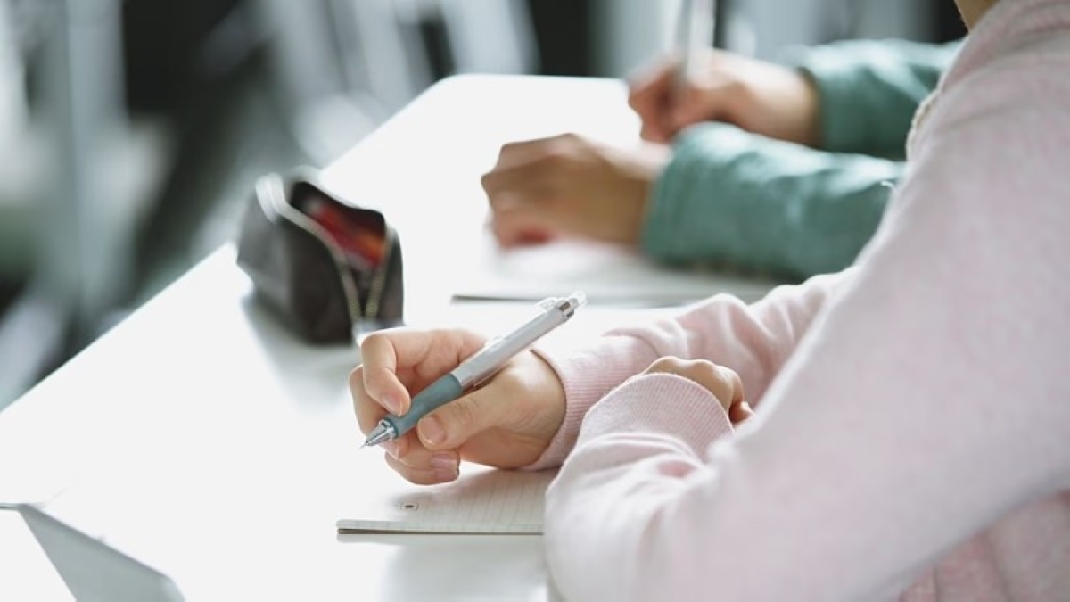 شهادات للبيع.. فضيحة تهز الجامعة اللبنانية! شهادات للبيع.. فضيحة تهز الجامعة اللبنانية!