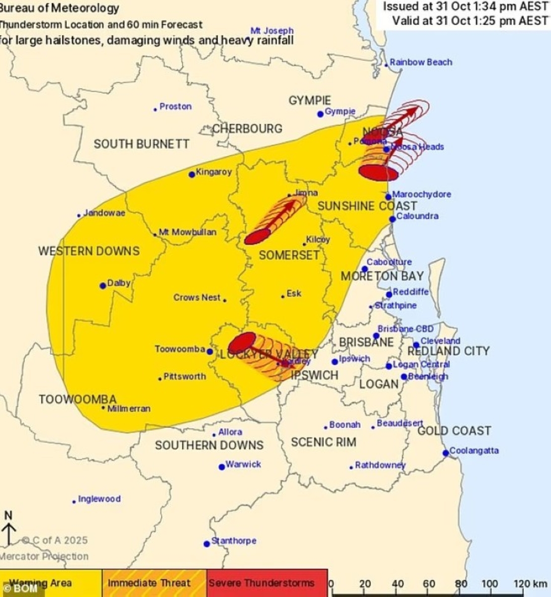 إعصار مُدمر يقترب.. تحذيرات من رياح عاتية في أستراليا