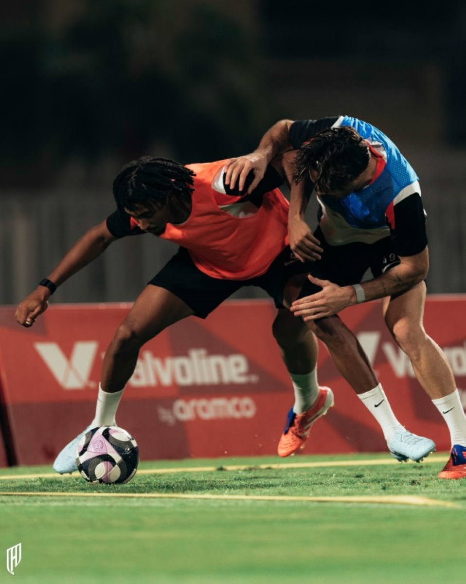 القادسية يواجه التعاون بـ«تكتيك» جديد القادسية يواجه التعاون بـ«تكتيك» جديد