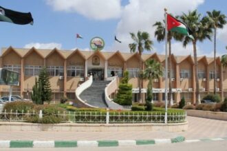 “اليرموك” تحصد 3 جوائز بمسابقة “المحاكمة الصورية الوطنية” “اليرموك” تحصد 3 جوائز بمسابقة “المحاكمة الصورية الوطنية”