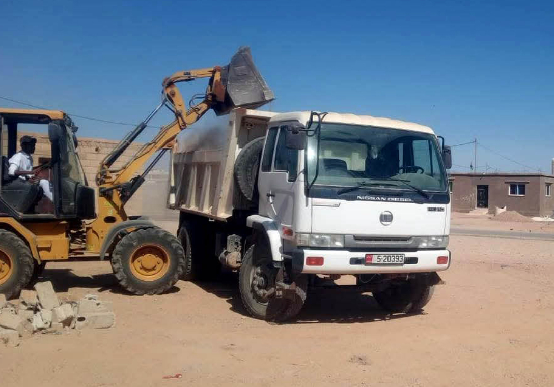 بلدية الجفر تبدأ إزالة حظائر الأغنام داخل الأحياء السكنية بلدية الجفر تبدأ إزالة حظائر الأغنام داخل الأحياء السكنية