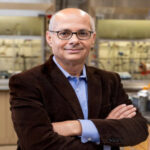 فوز الأردني عمر ياغي بجائزة نوبل للكيمياء