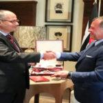 الملك: نفخر ونعتز بالعالم الأردني عمر ياغي ونبارك فوزه بجائزة نوبل للكيمياء