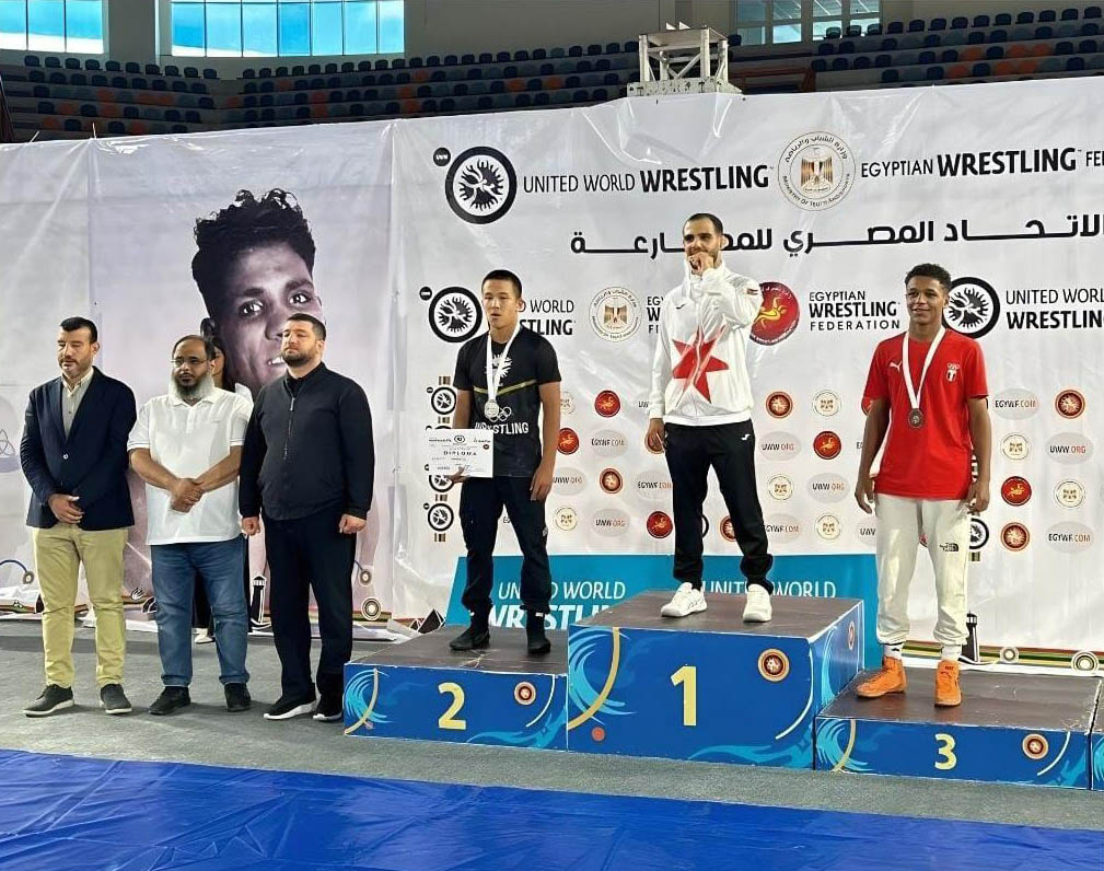 طالب أردني يفوز بالميدالية الذهبية ببطولة دولية للمصارعة طالب أردني يفوز بالميدالية الذهبية ببطولة دولية للمصارعة